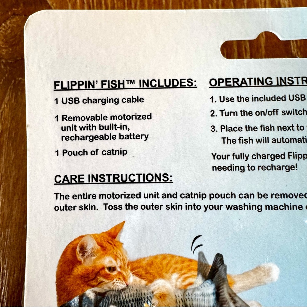 Spot Flippin’ Fish battery operated wiggly catnip toy - Picture 4 of 7